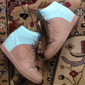 WMNS DUNK SKY HI VT QS